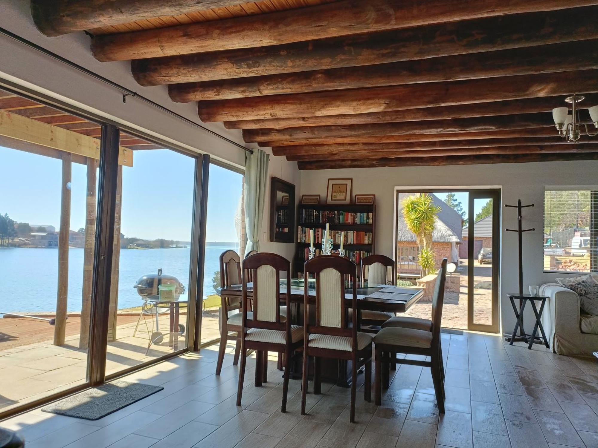 Sedgefield Lodge 윗뱅크 외부 사진